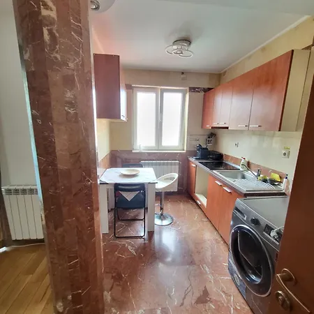 Open Space National Arena Monza * بوخارست